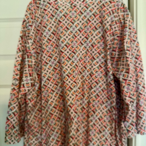 Colorful Geometric Patterned Blouse - Picture 3 of 4